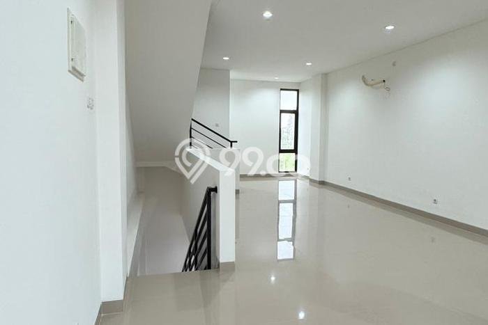 Dijual! Ruko di Metland Menteng Jakarta Timur LT 100m2 / LB 117m2 Kawasan Strategis Dijual! Ruko di Metland Menteng Jakarta Timur LT 100m2 / LB 117m2 Kawasan Strategis