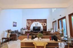 Hunian Nyaman 4 KT di Batununggal, Bandung - LT 400m2m² Hunian Nyaman 4 KT di Batununggal, Bandung - LT 400m2m²