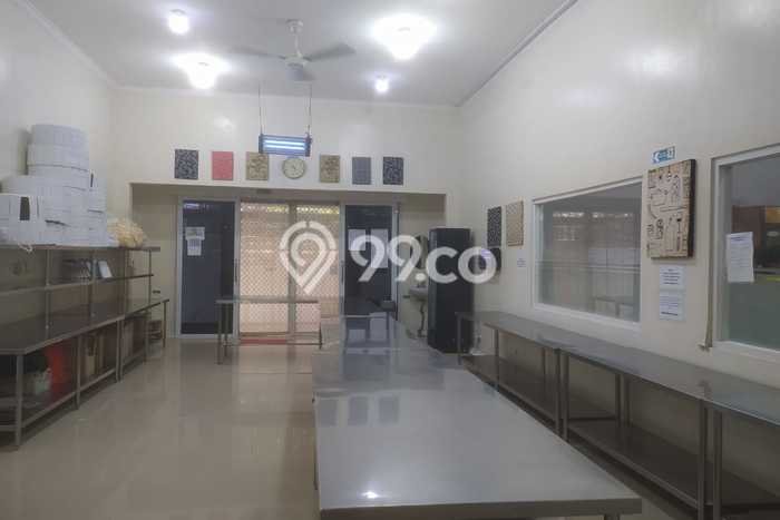 LOKASI STRATEGIS! Komersial Kawasan Pondok Bambu, Luas 320m², Keramaian Tinggi LOKASI STRATEGIS! Komersial Kawasan Pondok Bambu, Luas 320m², Keramaian Tinggi