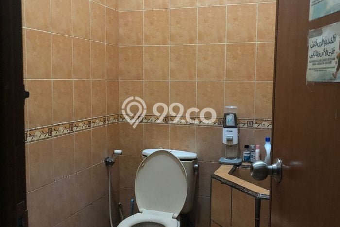 Rumah Strategis Modern Lb 70m2 di Karang Tengah, Tangerang Rumah Strategis Modern Lb 70m2 di Karang Tengah, Tangerang