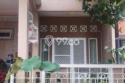 For Sale Rumah 3 Kamar Lokasi Ideal Nyaman dan Strategis di Serpong For Sale Rumah 3 Kamar Lokasi Ideal Nyaman dan Strategis di Serpong
