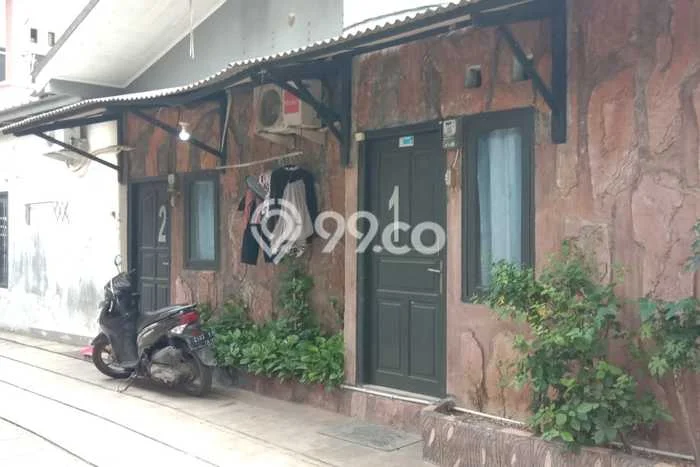 Dijual Segera Rumah Kost di Tangerang Kota, Tangerang 13 Kamar Dijual Segera Rumah Kost di Tangerang Kota, Tangerang 13 Kamar
