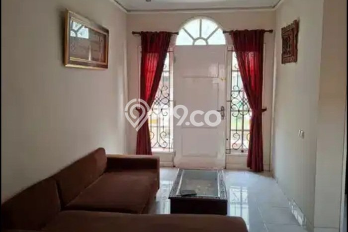 Disewakan Hunian Konsep Modern di BSD Tangerang Selatan dengan 4 KT Disewakan Hunian Konsep Modern di BSD Tangerang Selatan dengan 4 KT