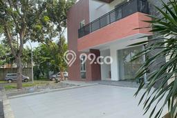 Ready to Use! Premium House LT 358m2 Desain Elegan di Kunciran Ready to Use! Premium House LT 358m2 Desain Elegan di Kunciran