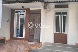 SPECIAL PRICE! Rumah Strategis lokasi , LT 72m2m² LB 60m2m² SPECIAL PRICE! Rumah Strategis lokasi , LT 72m2m² LB 60m2m²