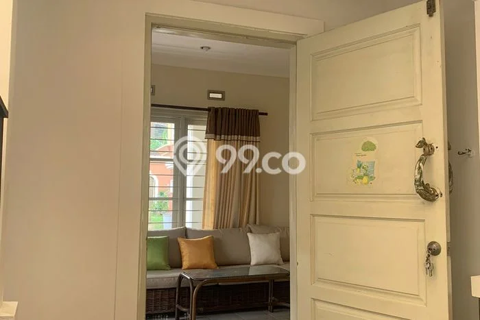 SPECIAL RATE! Rumah di Geger Kalong, 3 KM, Area Sejuk, Luas 220m² Bangunan 250m² SPECIAL RATE! Rumah di Geger Kalong, 3 KM, Area Sejuk, Luas 220m² Bangunan 250m²