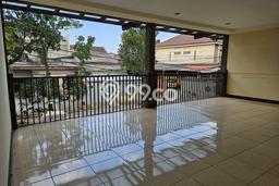 LOKASI STRATEGIS! Komersial Disewakan di Regol, Luas 450m², Area Ramai LOKASI STRATEGIS! Komersial Disewakan di Regol, Luas 450m², Area Ramai