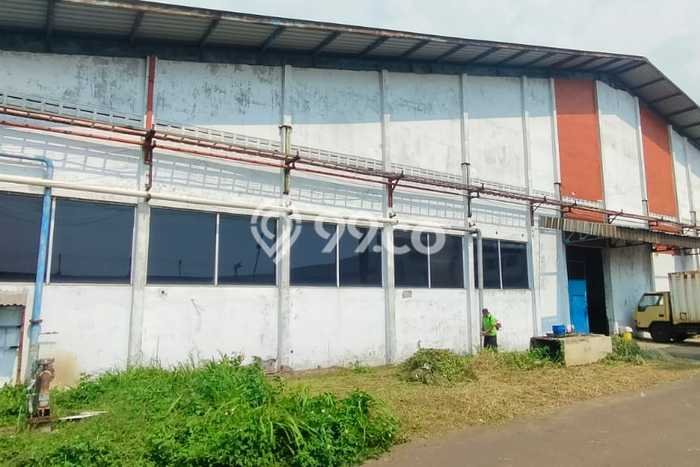 Disewakan Gudang di Kawasan Ramai Moch Toha Luas 5880m2 Disewakan Gudang di Kawasan Ramai Moch Toha Luas 5880m2
