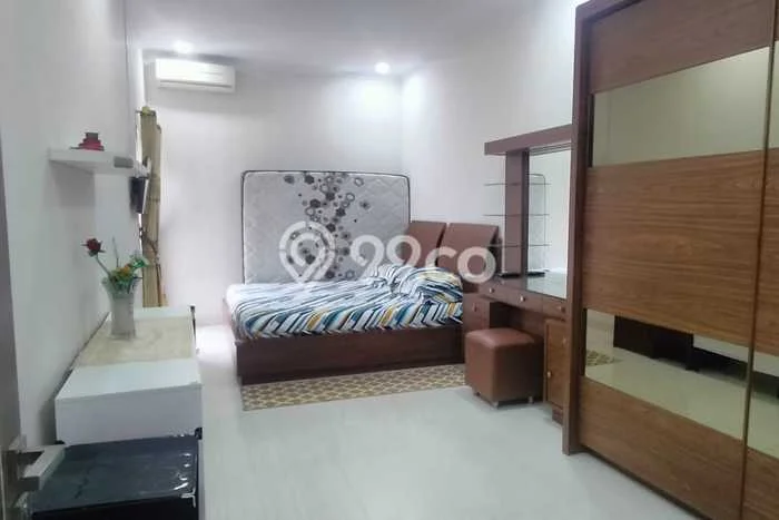 Rumah Disewakan Bandung LT 200m2 LB 145m2 Area Kota Baru Parahyangan Rumah Disewakan Bandung LT 200m2 LB 145m2 Area Kota Baru Parahyangan