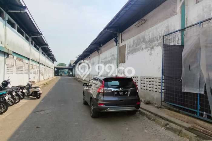 FOR RENT! Gudang di Moch Toha Cocok untuk Bisnis 2432m2 FOR RENT! Gudang di Moch Toha Cocok untuk Bisnis 2432m2