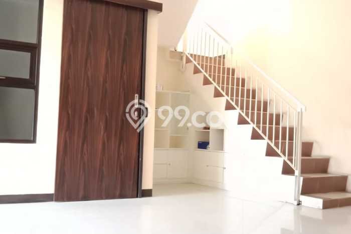 PREMIUM LIVING! Rumah kawasan Turangga, 3 KM, Kawasan Prospektif, LT 125m2m² Bangunan 225m2m² PREMIUM LIVING! Rumah kawasan Turangga, 3 KM, Kawasan Prospektif, LT 125m2m² Bangunan 225m2m²