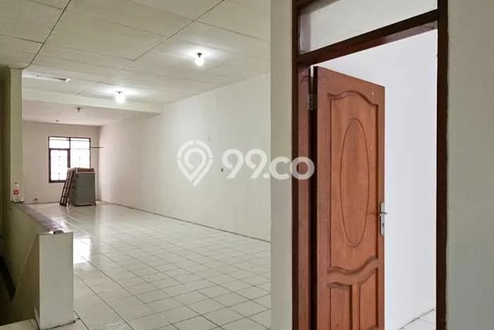 FOR RENT! Ruko di Taman Kopo Indah Cocok untuk Bisnis 180m2 FOR RENT! Ruko di Taman Kopo Indah Cocok untuk Bisnis 180m2