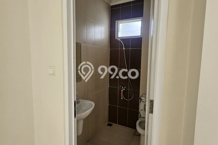 Rumah Luas Asri 2 KT Siap Huni di Gading Serpong Tangerang Rumah Luas Asri 2 KT Siap Huni di Gading Serpong Tangerang