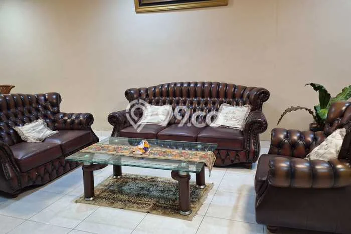Rumah Cantik Siap Pakai Di BSD Luas 200m2 Lokasi Strategis Rumah Cantik Siap Pakai Di BSD Luas 200m2 Lokasi Strategis