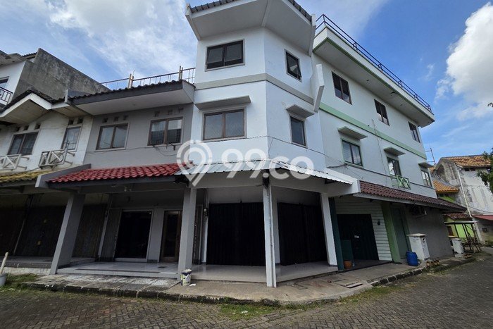 Ruko Usaha Dijual di BSD Tangerang Selatan LT 75m2 & LB 220m2 Ruko Usaha Dijual di BSD Tangerang Selatan LT 75m2 & LB 220m2