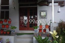 Rumah Elit LB 350m2 Siap Pakai Desain Elegan di Sarijadi, Bandung Rumah Elit LB 350m2 Siap Pakai Desain Elegan di Sarijadi, Bandung