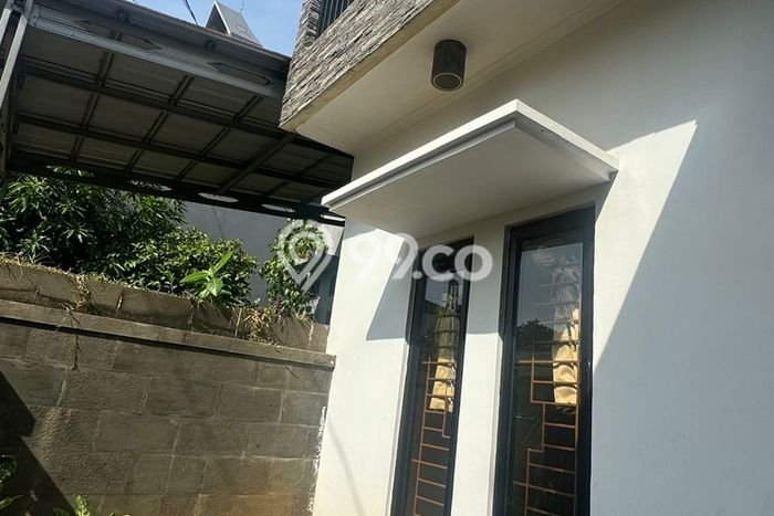 Rumah Strategis Minimalis Lb 200m2 di Pondok Aren, Tangerang Selatan Rumah Strategis Minimalis Lb 200m2 di Pondok Aren, Tangerang Selatan