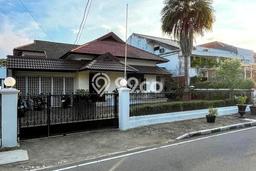 Hot Offer Hunian Premium Ideal dan Luas di Menteng, Jakarta Pusat Hot Offer Hunian Premium Ideal dan Luas di Menteng, Jakarta Pusat