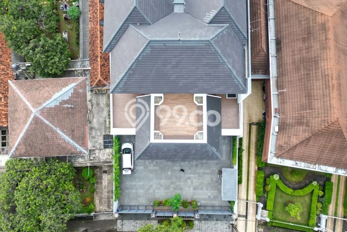 Hunian Eksklusif Dijual LT 879m2 di Menteng, Jakarta Pusat Hunian Eksklusif Dijual LT 879m2 di Menteng, Jakarta Pusat