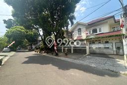 Hunian Mewah LB 500m2 Siap Pakai Desain Elegan di Senopati, Jakarta Selatan Hunian Mewah LB 500m2 Siap Pakai Desain Elegan di Senopati, Jakarta Selatan