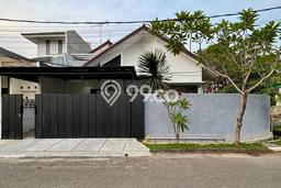 Jual Rumah Luas Megah Dengan View Cantik di Bintaro, Jakarta Selatan Jual Rumah Luas Megah Dengan View Cantik di Bintaro, Jakarta Selatan