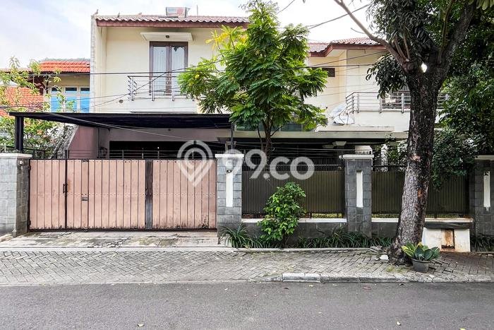 Komersial Bagus Dijual LB 227m2 Lokasi Strategis Jakarta Selatan Area Cocok untuk Bisnis Komersial Bagus Dijual LB 227m2 Lokasi Strategis Jakarta Selatan Area Cocok untuk Bisnis