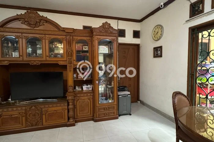 Rumah Mewah LB 500m2 Siap Pakai Desain Elegan di Bendungan Hilir, Jakarta Pusat Rumah Mewah LB 500m2 Siap Pakai Desain Elegan di Bendungan Hilir, Jakarta Pusat