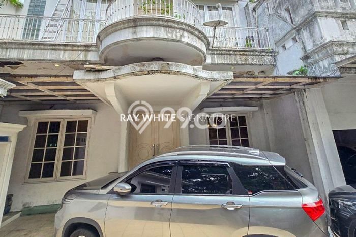 Rumah Mewah Siap Huni LT 487m2 di Menteng, Jakarta Pusat Rumah Mewah Siap Huni LT 487m2 di Menteng, Jakarta Pusat