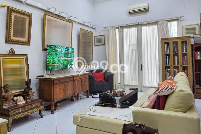 Rumah Mewah Siap Huni LT 487m2 di Menteng, Jakarta Pusat Rumah Mewah Siap Huni LT 487m2 di Menteng, Jakarta Pusat