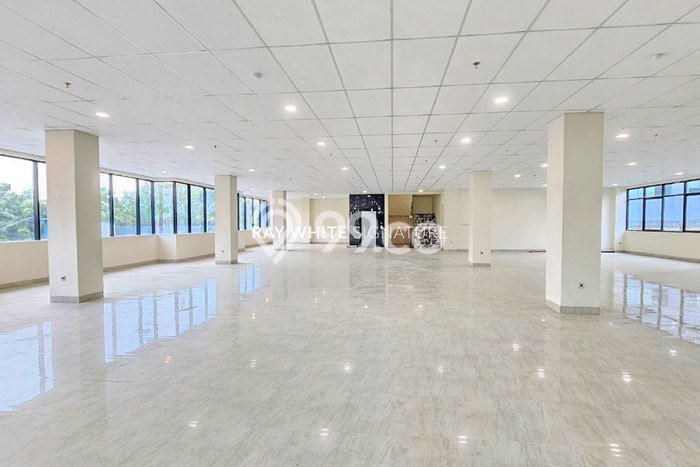 Kantor Dijual di Jakarta Selatan LT 875m2 & LB 1050m2 Lokasi Terbaik! Kantor Dijual di Jakarta Selatan LT 875m2 & LB 1050m2 Lokasi Terbaik!