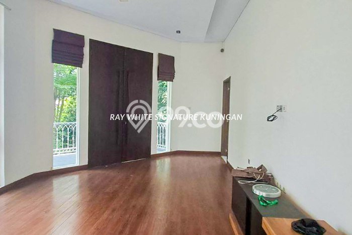 Siap Huni Hunian Elit 5 Kamar di Cempaka Putih Dekat ke Mana Pun Siap Huni Hunian Elit 5 Kamar di Cempaka Putih Dekat ke Mana Pun