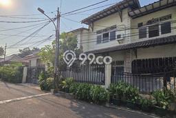Untuk Dijual Kost 11 Kamar di Jakarta Selatan untuk Aset Anda Untuk Dijual Kost 11 Kamar di Jakarta Selatan untuk Aset Anda