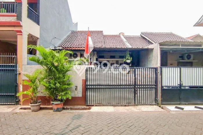 Dijual Hunian Rumah Terawat 2 Kamar di Sudimara, Tangerang Dijual Hunian Rumah Terawat 2 Kamar di Sudimara, Tangerang