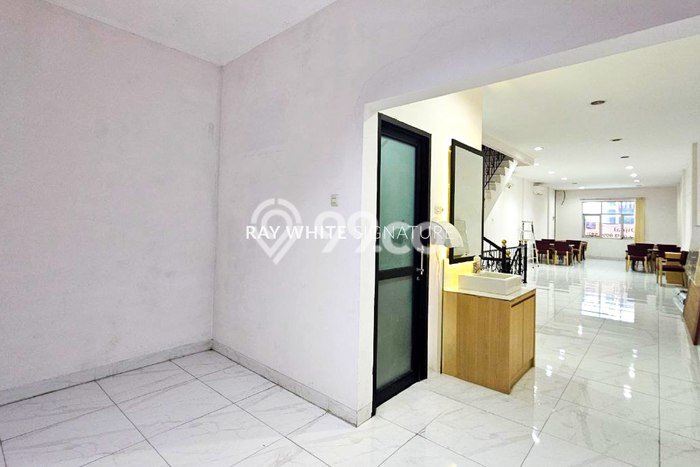 Unit Ruko Dijual di Tebet Jakarta Selatan Luas Bangunan 237m2 Unit Ruko Dijual di Tebet Jakarta Selatan Luas Bangunan 237m2