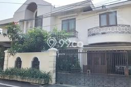 Ready to Use! Luxury House LT 650m2 Desain Modern di Cipete Ready to Use! Luxury House LT 650m2 Desain Modern di Cipete