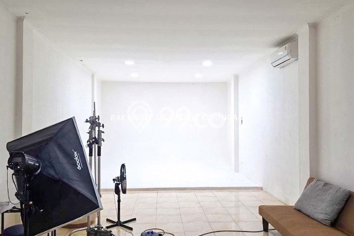 Ruko Paling Dicari LB 168m2 Dijual di Bintaro Ruko Paling Dicari LB 168m2 Dijual di Bintaro