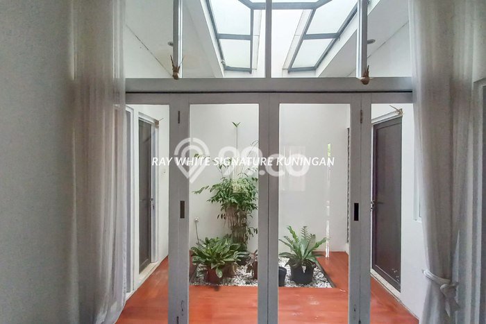 Dijual Rumah Elit Exclusive di Cipayung, Jakarta Timur Dijual Rumah Elit Exclusive di Cipayung, Jakarta Timur