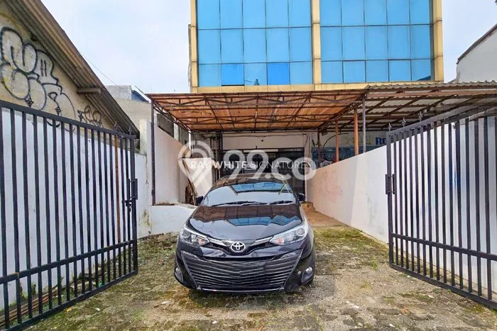 Ruko Dijual Lokasi Emas di Ciputat Timur Luas 350m2 Ruko Dijual Lokasi Emas di Ciputat Timur Luas 350m2