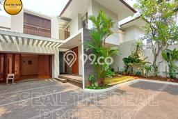 Rumah Elit LB 600m2 Siap Huni Desain Elegan di Kemang, Jakarta Selatan Rumah Elit LB 600m2 Siap Huni Desain Elegan di Kemang, Jakarta Selatan