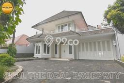 Sewa Rumah Modern di Menteng Harga Rp 1,7 Miliar/ Tahun Sewa Rumah Modern di Menteng Harga Rp 1,7 Miliar/ Tahun