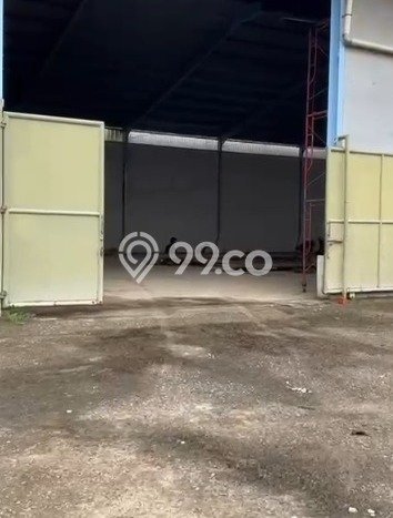 Unit Gudang Paling Strategis di Cipondoh Tangerang dengan LB 1600m2 Unit Gudang Paling Strategis di Cipondoh Tangerang dengan LB 1600m2