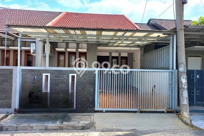 Rumah Bagus Furnished Di Taman Holis Indah 2 Cigondewah Bandung Rumah Bagus Furnished Di Taman Holis Indah 2 Cigondewah Bandung