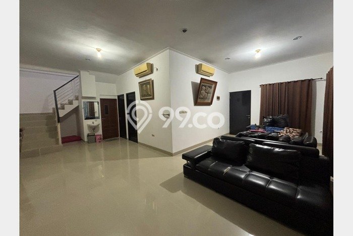 Disewakan Rumah Murah di Jakarta Garden City Jakarta Timur dengan 4 KT Disewakan Rumah Murah di Jakarta Garden City Jakarta Timur dengan 4 KT