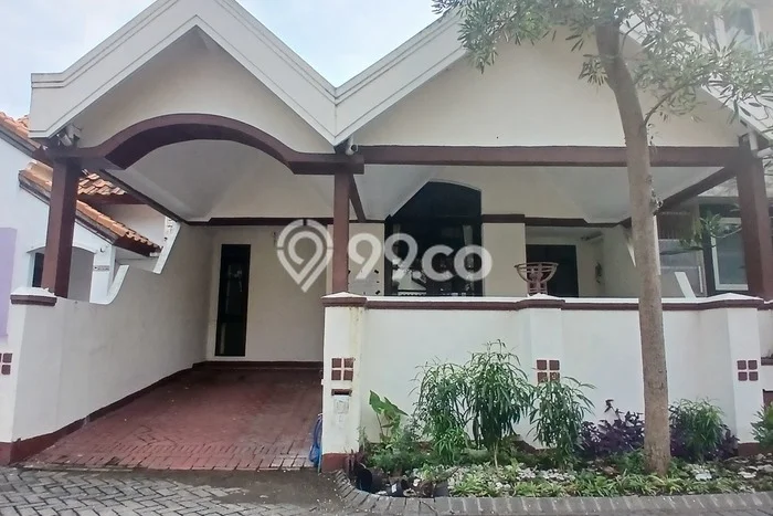 Disewakan Rumah Harga Terjangkau di Citraland Surabaya dengan 3 KT Disewakan Rumah Harga Terjangkau di Citraland Surabaya dengan 3 KT