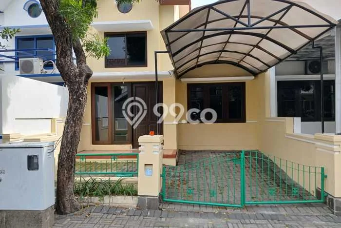 Disewakan! Rumah 2 Kamar Tidur &
1 Kamar Mandi di Citraland, Surabaya Disewakan! Rumah 2 Kamar Tidur &
1 Kamar Mandi di Citraland, Surabaya