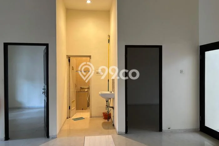 Rumah sewa siap huni 2 KT di Citraland, Surabaya Rumah sewa siap huni 2 KT di Citraland, Surabaya