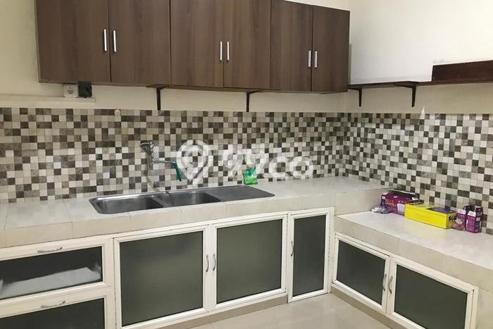 Sewa Rumah Murah di Citraland Surabaya dengan 3 Kamar Tidur Sewa Rumah Murah di Citraland Surabaya dengan 3 Kamar Tidur