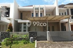 Rumah sewa siap huni 4 KT di Citraland, Surabaya Rumah sewa siap huni 4 KT di Citraland, Surabaya