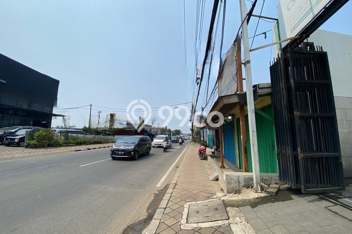 Unit Komersial Dijual di Karawaci Tangerang Luas Bangunan 300m2 Unit Komersial Dijual di Karawaci Tangerang Luas Bangunan 300m2