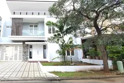 Rumah Mewah LB 173m2 Siap Huni Desain Elegan di Modernland, Tangerang Rumah Mewah LB 173m2 Siap Huni Desain Elegan di Modernland, Tangerang
